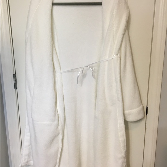 Bath Robe - Picture 4 of 7